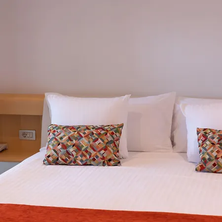 Hotel Nm By Escampa 4*