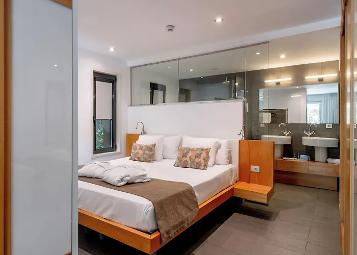 Hotel Nm By Escampa 4*
